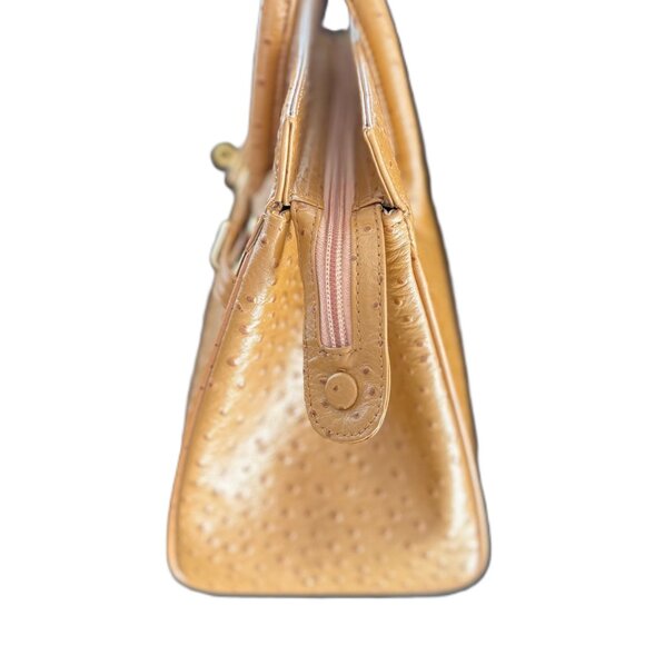 Stylish, tan leather handbag, big, roomy, travel/city bag, NEW. - Picture 5 of 9